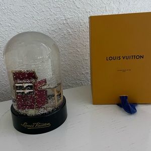 ***********Sold************Louis Vuitton snow globe Limited Edition RARE